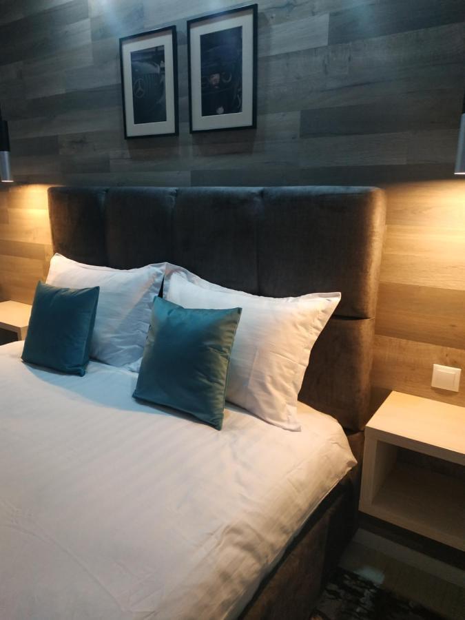 Apartamento Voyage Cubic Adults Only Sibiu Exterior foto