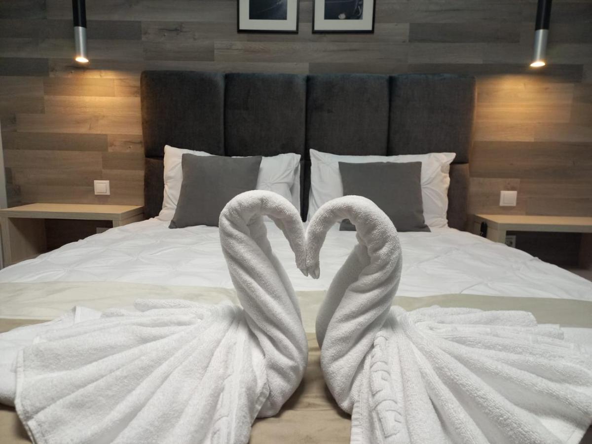 Apartamento Voyage Cubic Adults Only Sibiu Exterior foto