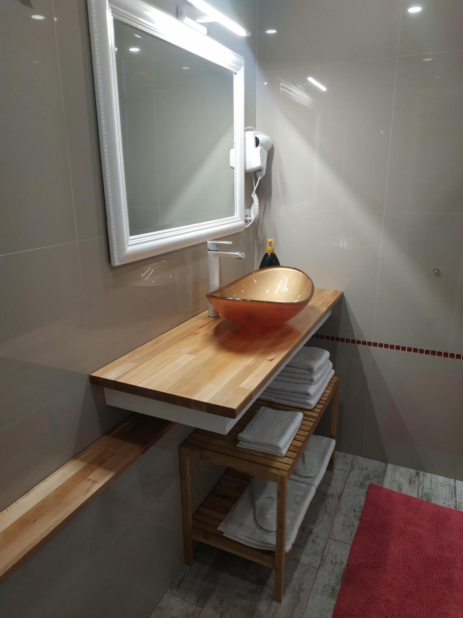 Apartamento Voyage Cubic Adults Only Sibiu Exterior foto